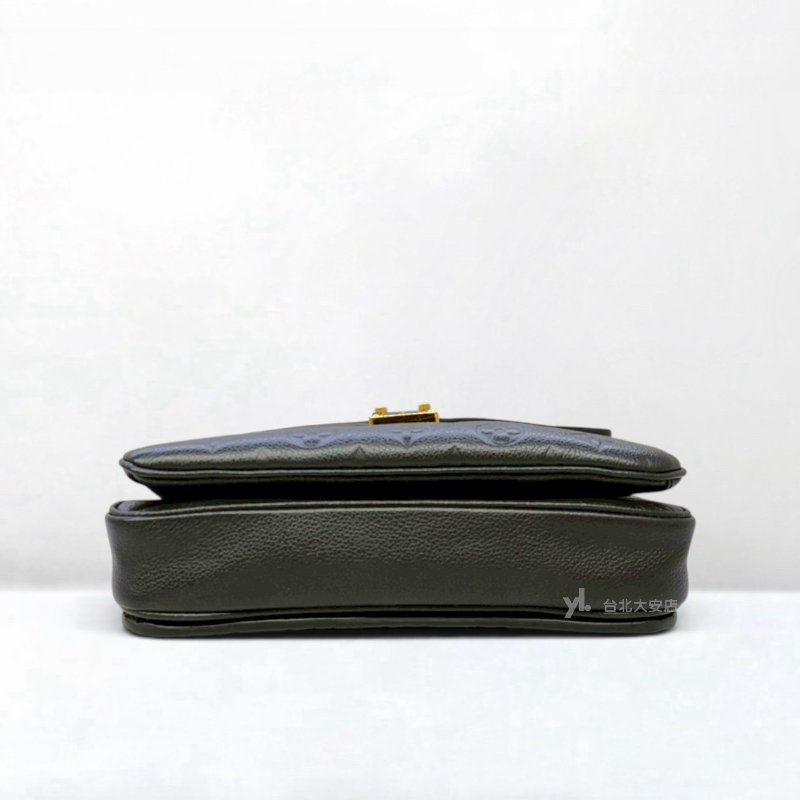 A13233-LV Pochette Metis 黑色牛皮壓紋郵差包M41487-4