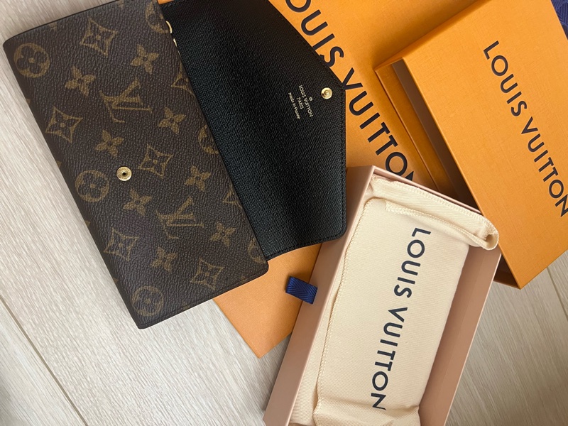 Louis Vuitton Sarah Wallet Monogram Reverse Giant Canvas M80726-2