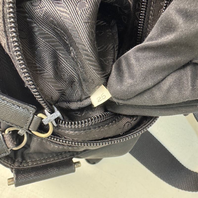 【赫蒂國際精品】 PRADA普拉達 單肩包黑三角logo尼龍 中古款vintage-17