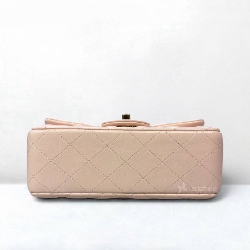 A13242-CHANEL MINI COCO 20 淡粉色羊皮淡金釦口蓋包A69900-4
