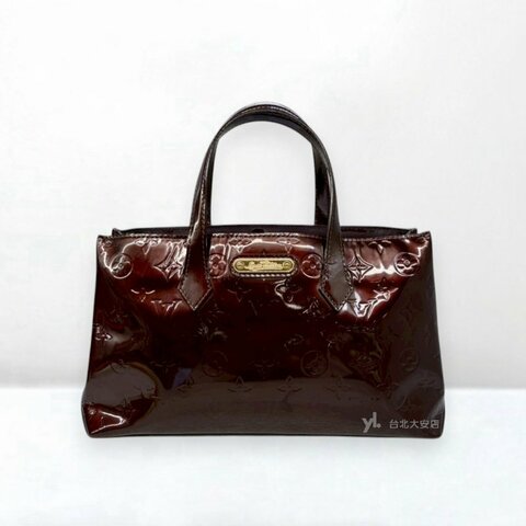 A13243-LV Vernis Wilshire PM 酒紅漆皮金牌手提便當包M93641