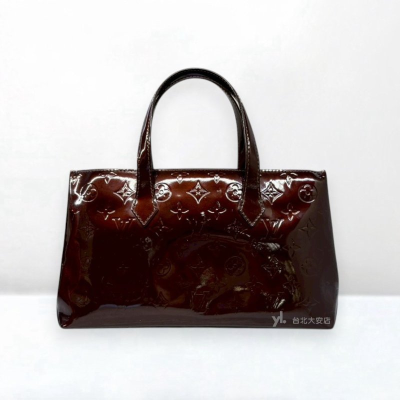 A13243-LV Vernis Wilshire PM 酒紅漆皮金牌手提便當包M93641-3