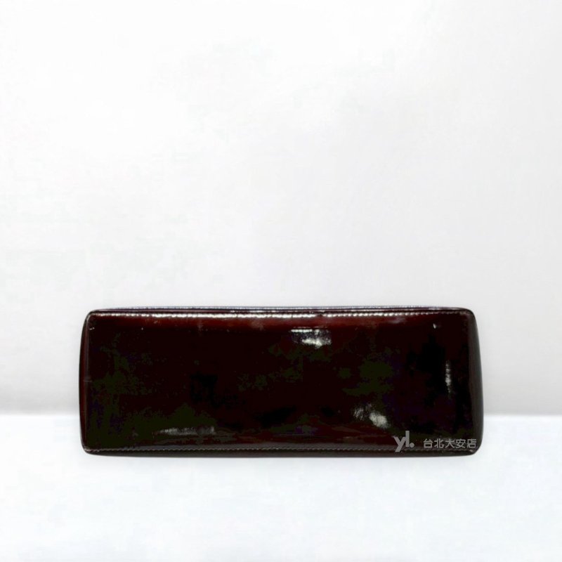 A13243-LV Vernis Wilshire PM 酒紅漆皮金牌手提便當包M93641-4