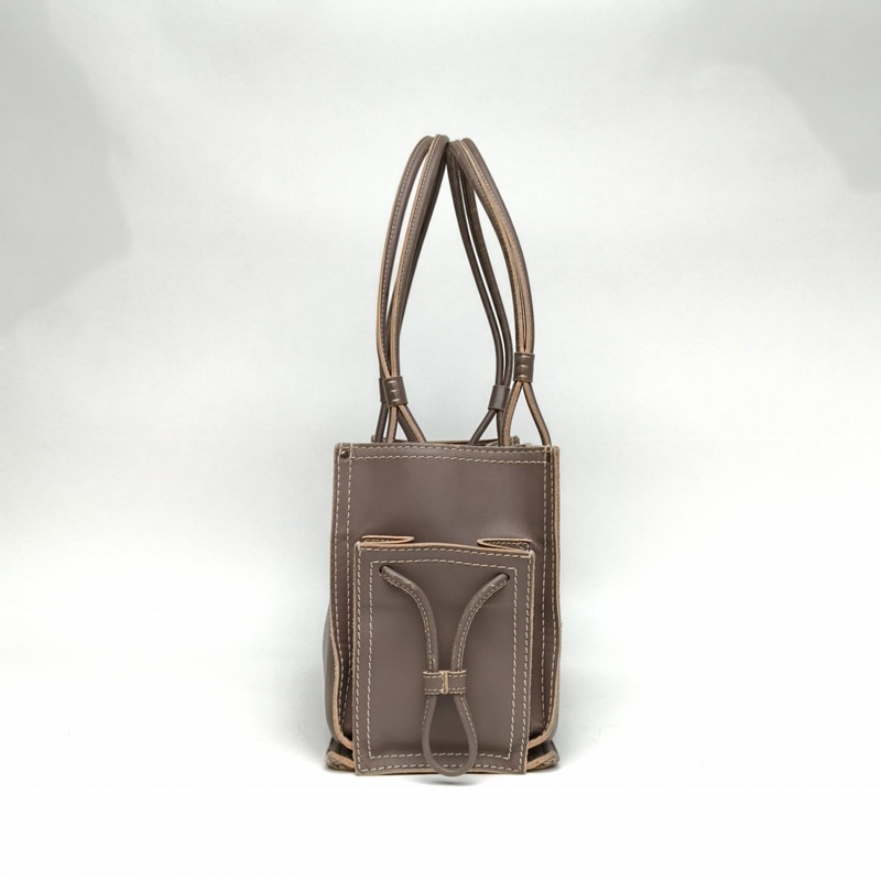 LOEWE 褐色牛皮銀扣Amazona鏤空托特包肩背包-1
