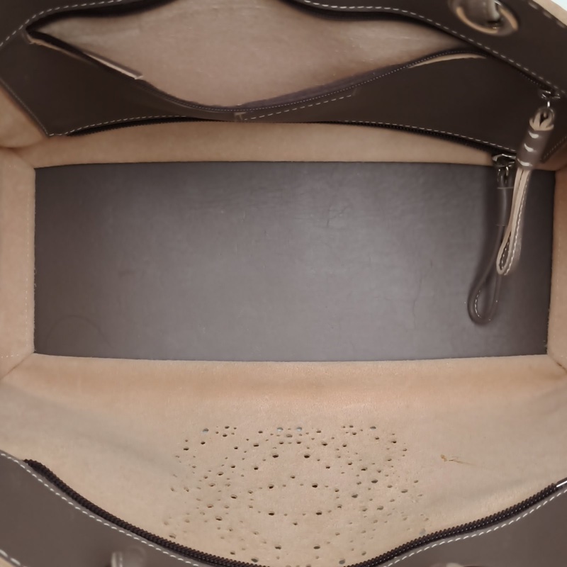 LOEWE 褐色牛皮銀扣Amazona鏤空托特包肩背包-4