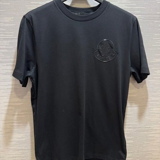 💎Han's house精品服飾💎 moncler 立體 LOGO 短 T 現貨 M ~ L 原價16000-0