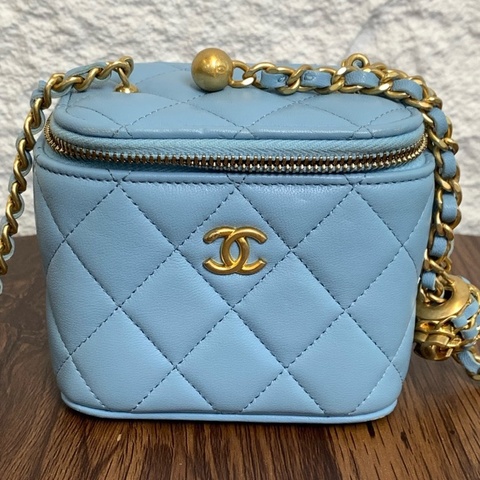 香奈兒 chanel 天藍色金球化妝盒
