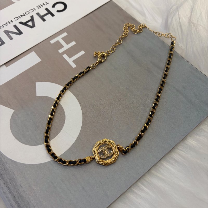 CHANEL 皮穿鍊雙C項鍊金-0