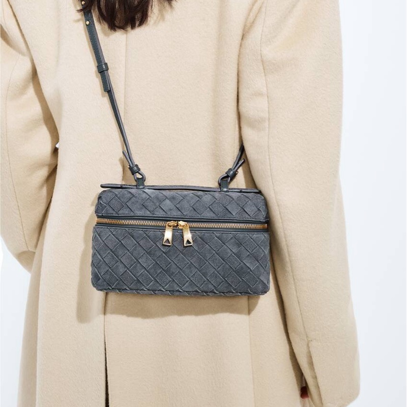 Bottega Veneta 女士 編織設計單肩包均碼碼22cm*5cm*12.5cm-1