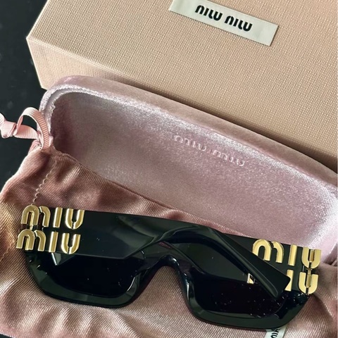 Miumiu 09w 墨鏡/太陽眼鏡 全新未使用