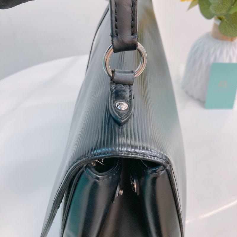 MS0733 Louis Vuitton 路易威登 水波紋 手提包 黑色 銀扣 Cluny Bag 29cm Epi Black x PHW-15