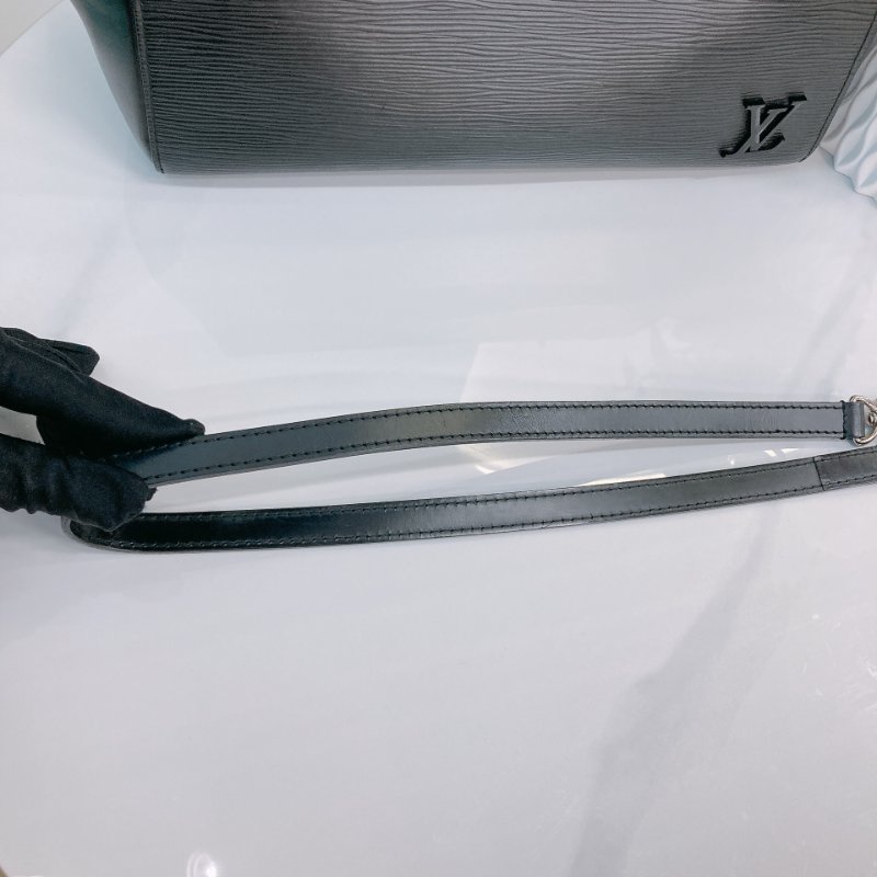MS0733 Louis Vuitton 路易威登 水波紋 手提包 黑色 銀扣 Cluny Bag 29cm Epi Black x PHW-35