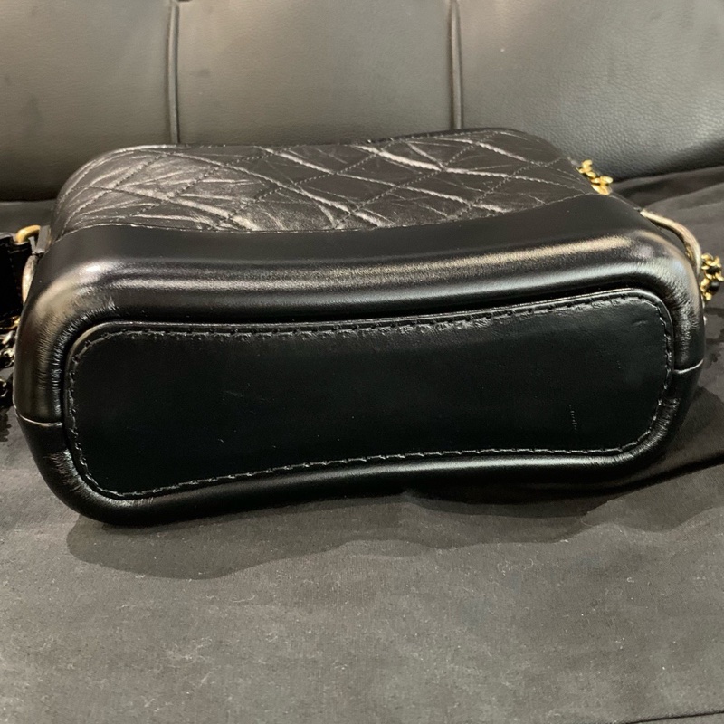 Chanel 香奈兒Gabrielle 流浪包黑金配色 牛皮 小號-5