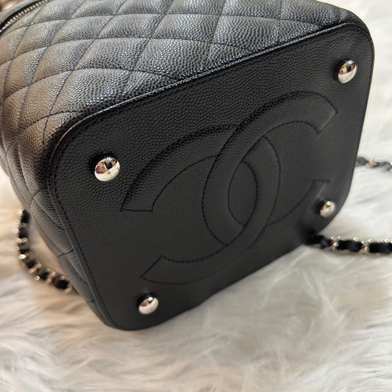 Chanel 荔枝牛皮 黑銀色 化妝箱 鏈條包-5