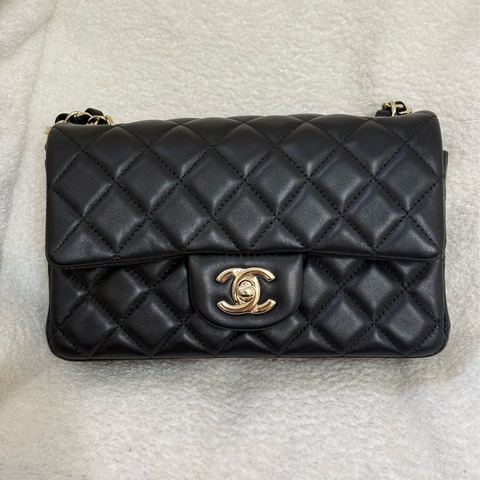 （台灣購證🇹🇼全配） Chanel mini coco 20 黑金羊皮