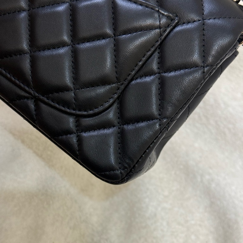 (台灣購證🇹🇼全配) Chanel mini coco 20 黑金羊皮-8