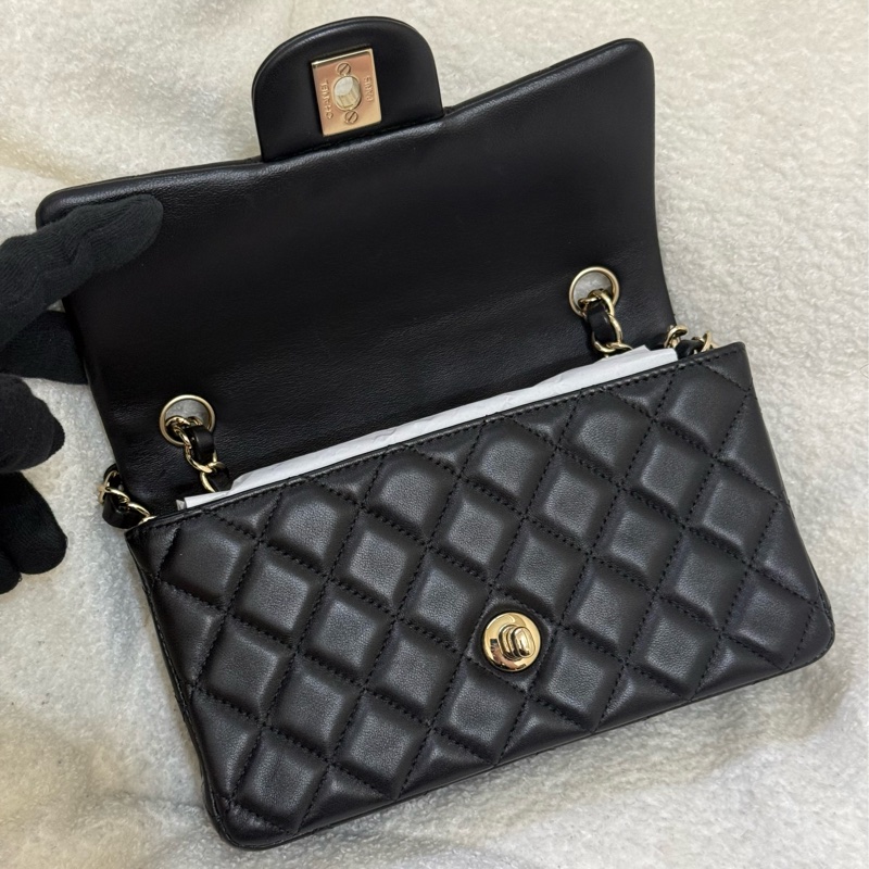 (台灣購證🇹🇼全配) Chanel mini coco 20 黑金羊皮-10