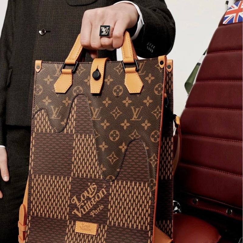 LV ✨Nigo聯名托特包N40355-1