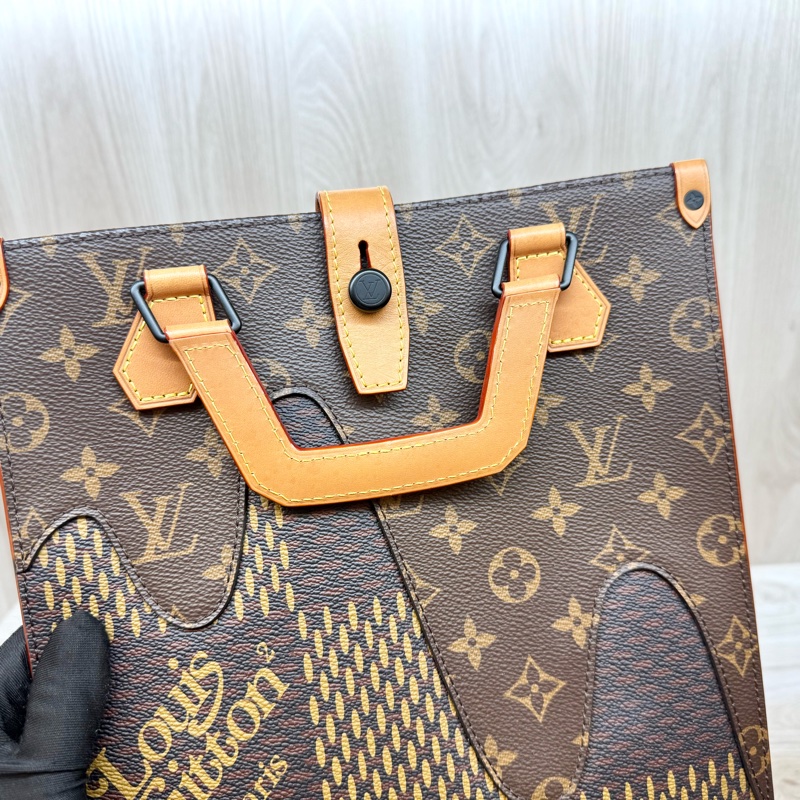 LV ✨Nigo聯名托特包N40355-15