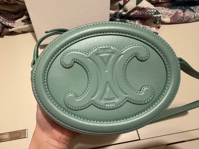 Celine 凱旋月餅包 圓餅包 小號 湖水綠 近新閒置品-1