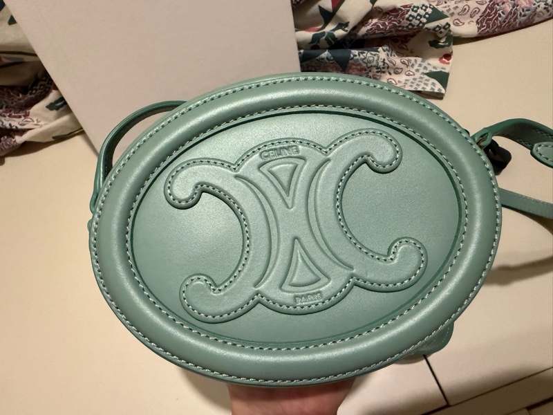 Celine 凱旋月餅包 圓餅包 小號 湖水綠 近新閒置品-6