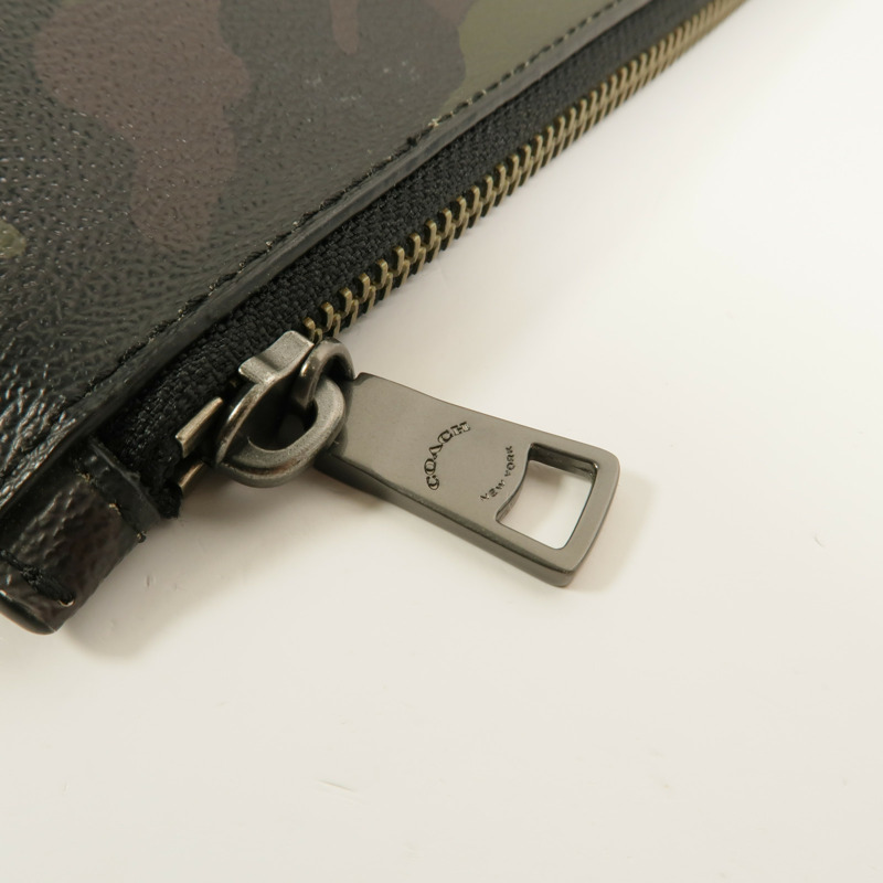 COACH 塗層帆布Carryall Pouch手拿包-14