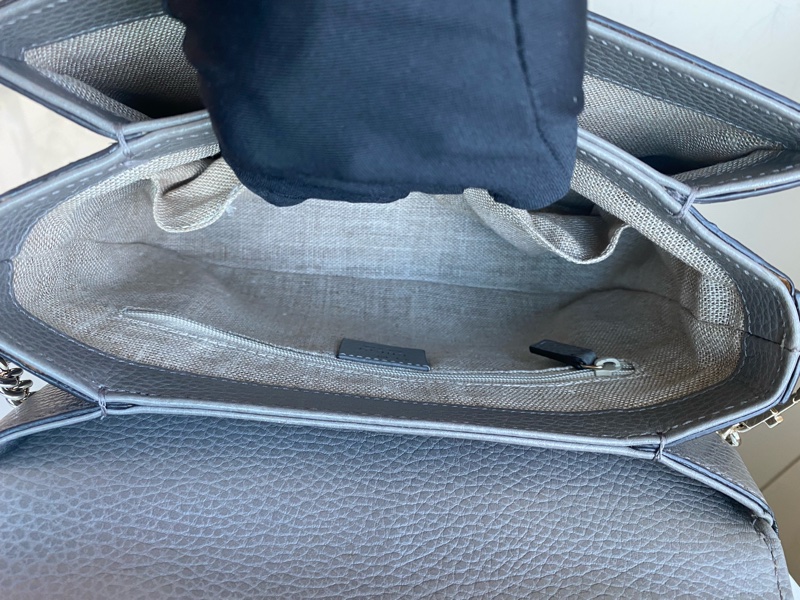 Gucci 大象灰風琴包 荔枝紋郵差包 中號-13