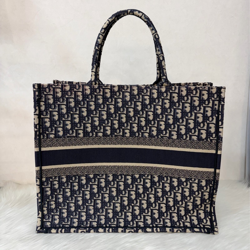 DIOR M1286 米棕色和藍色 Dior Oblique 刺繡 Book Tote 大型托特包-2