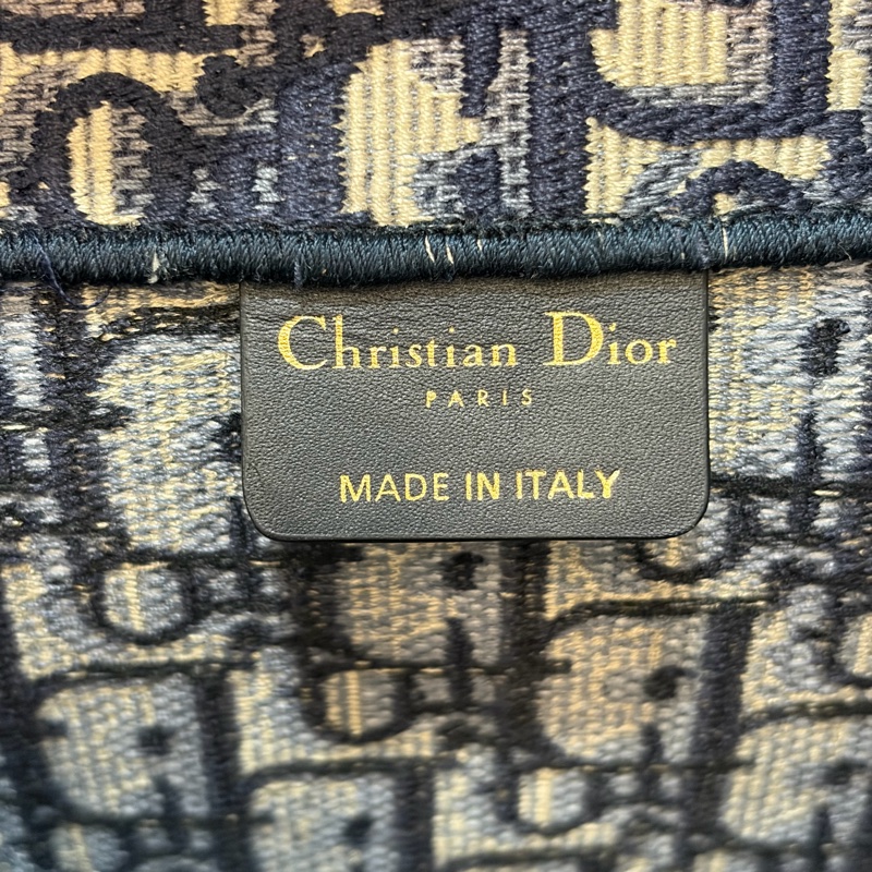 DIOR M1286 米棕色和藍色 Dior Oblique 刺繡 Book Tote 大型托特包-27