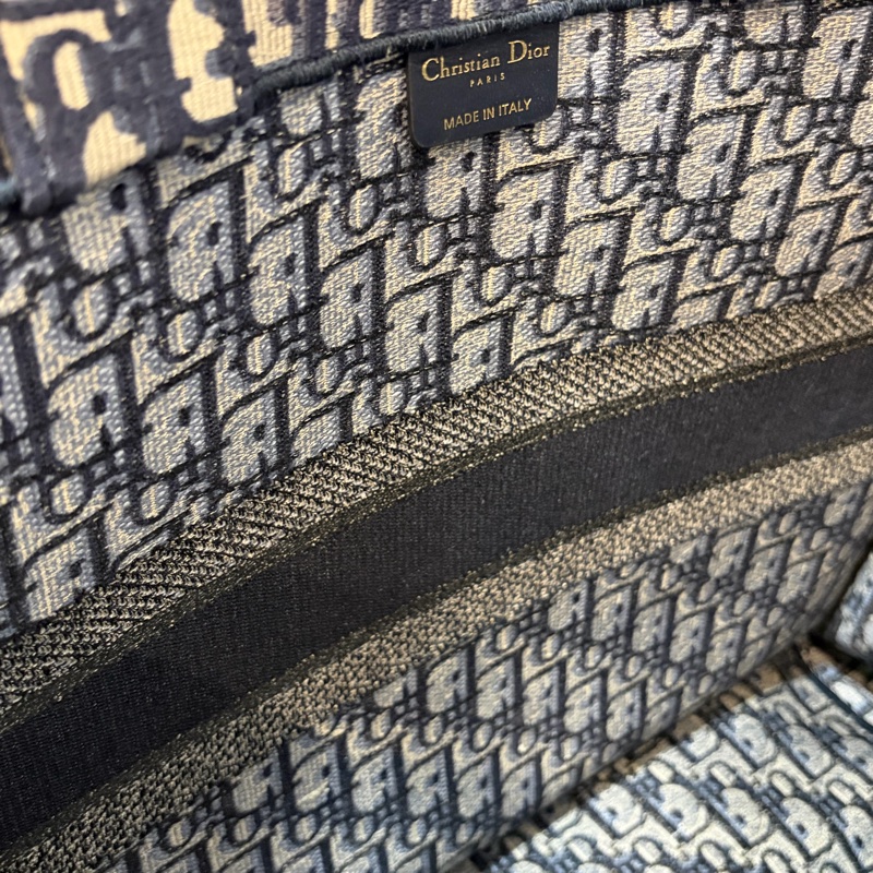 DIOR M1286 米棕色和藍色 Dior Oblique 刺繡 Book Tote 大型托特包-35