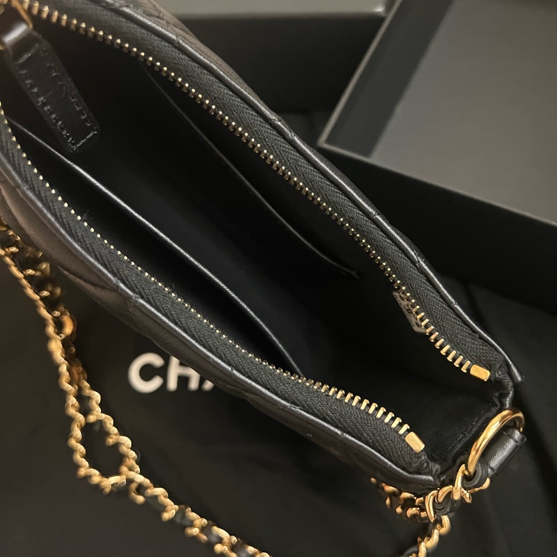 CHANEL Matelasse Hobo 菱格紋 愛心鏈條 半月包 腋下包-2