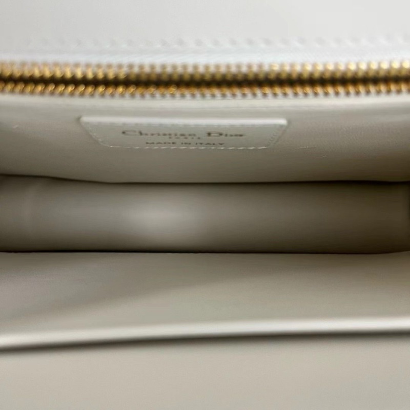 Dior 蒙田中號 白金 box牛皮斜背包 24*16*6cm 9新 配件塵袋-7