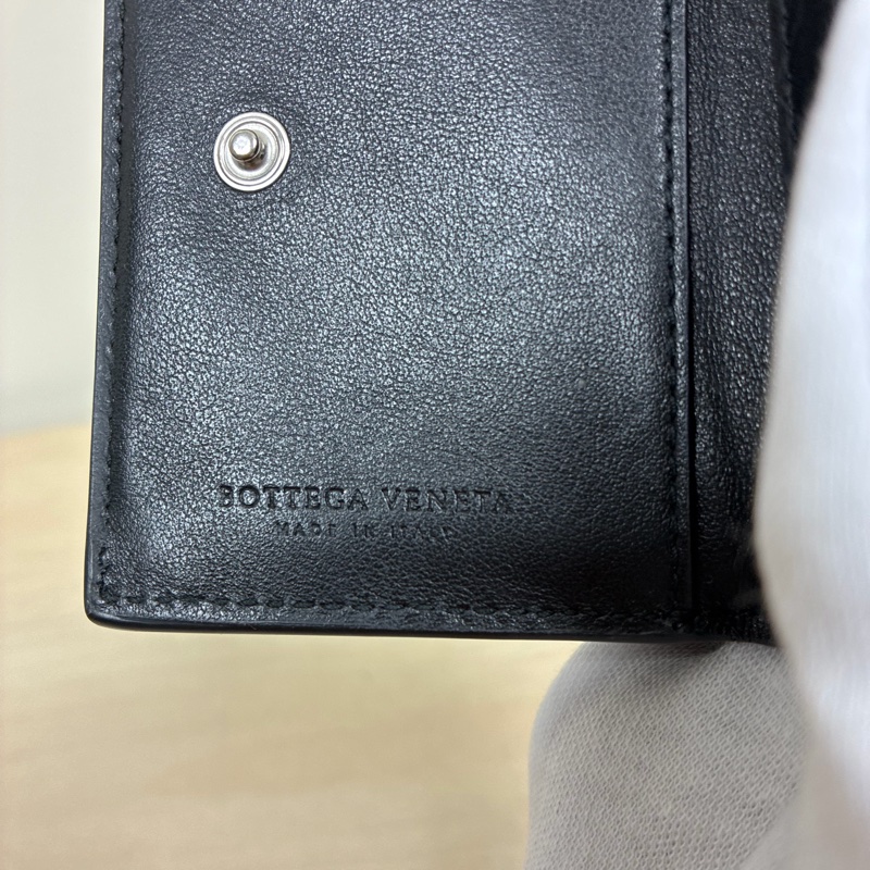BOTTEGA VENETA 黑色 三折短夾-11