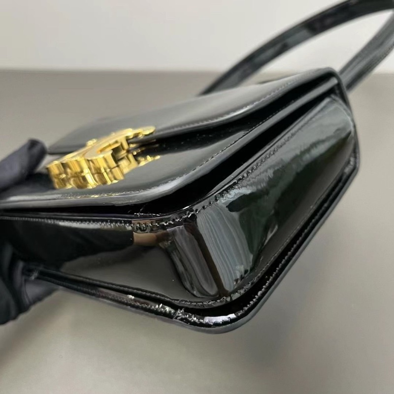 Celine Teen Garence 黑色漆皮肩背包18.5*13*6cm 95新. 配件塵袋-6