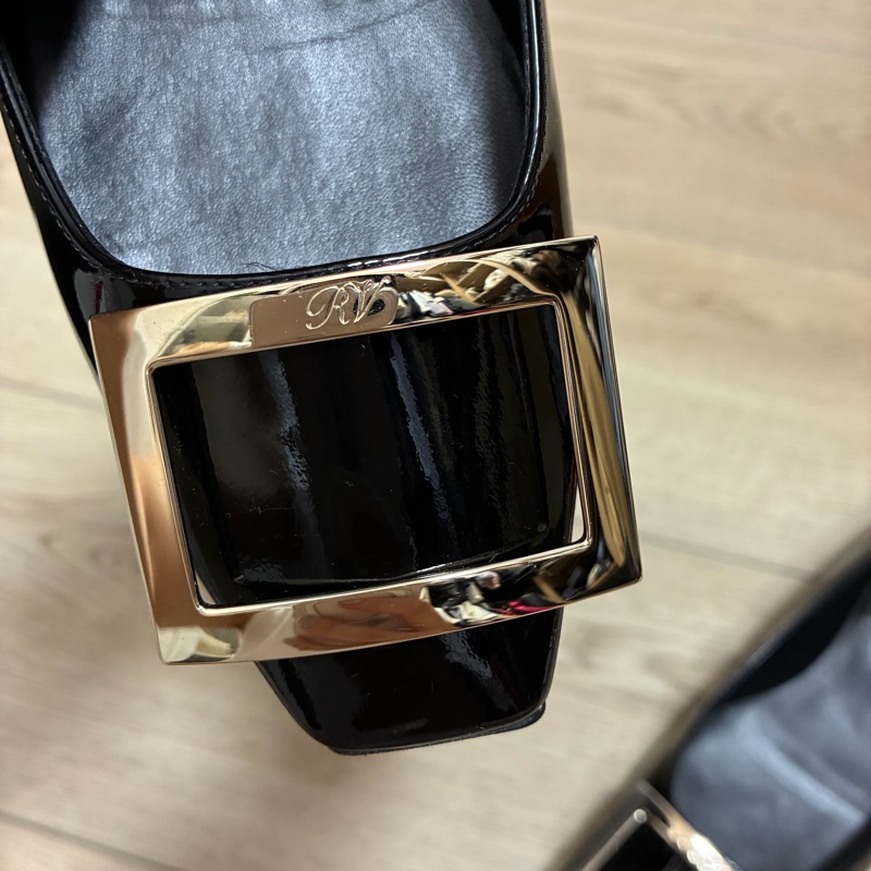 Roger Vivier 漆皮芭蕾舞鞋 平底鞋-1