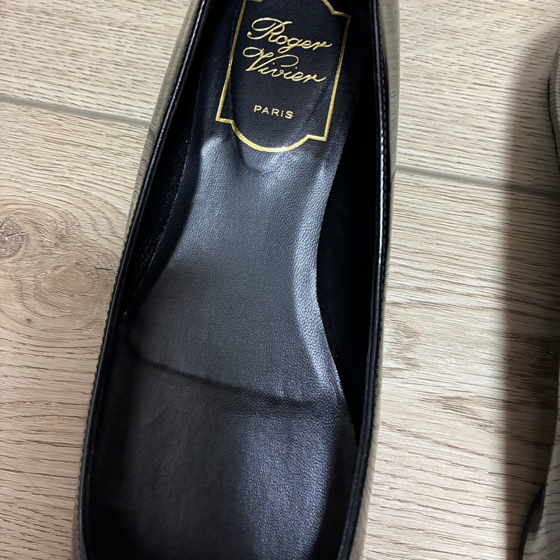 Roger Vivier 漆皮芭蕾舞鞋 平底鞋-4