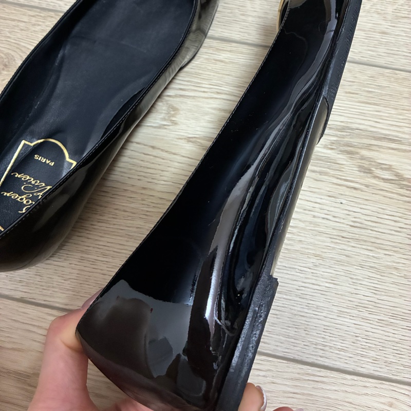 Roger Vivier 漆皮芭蕾舞鞋 平底鞋-11