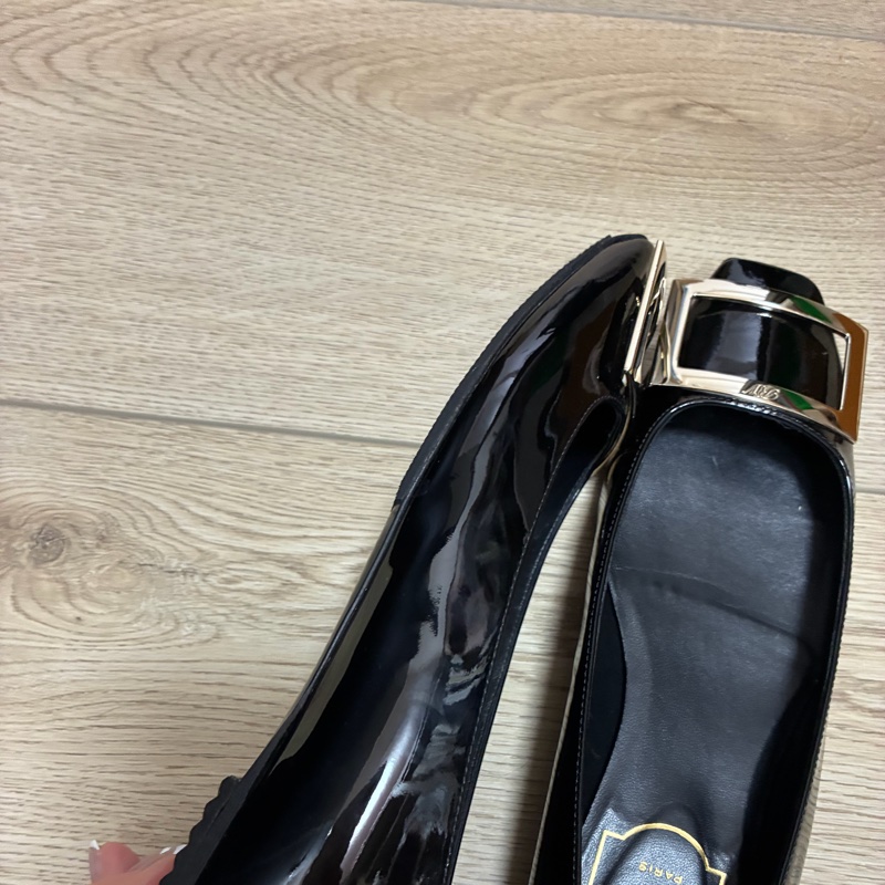 Roger Vivier 漆皮芭蕾舞鞋 平底鞋-19