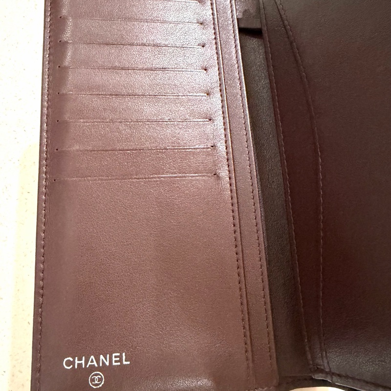 Chanel經典山形紋對開長夾-5