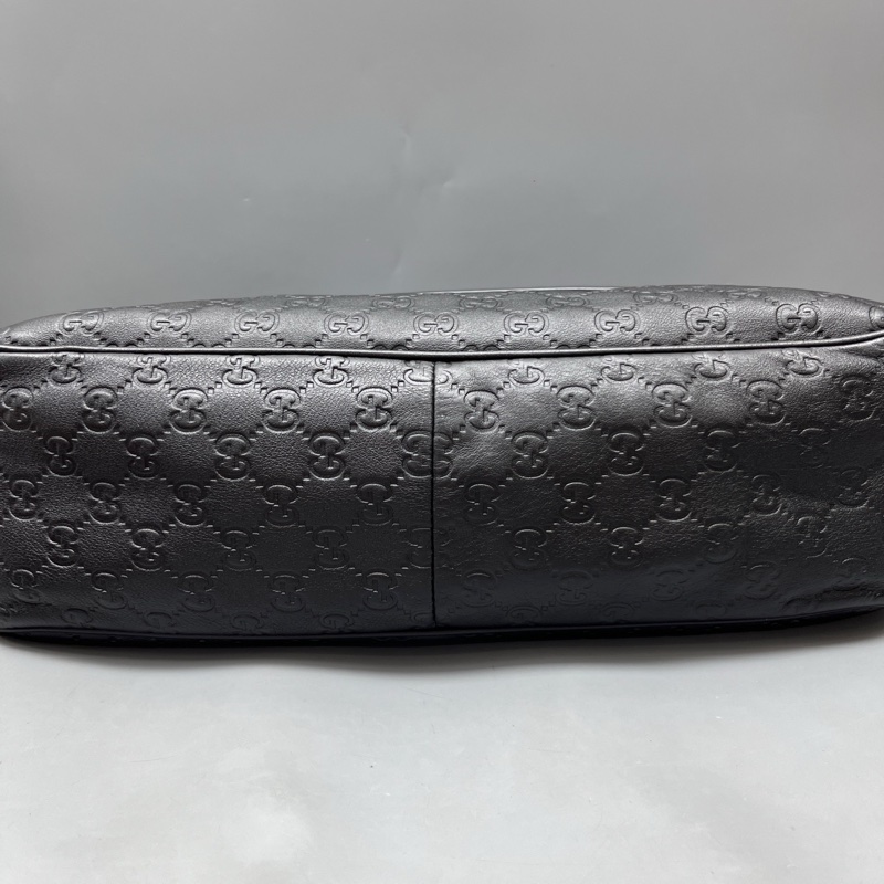 GUCCI古馳 黑色壓花翻蓋郵差包 尺寸36*30-2