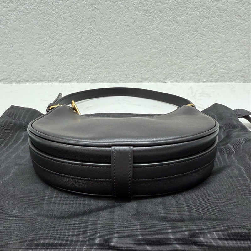 99 新Celine 賽琳 凱旋門 mini 腋下包 月牙包 黑色 尺寸:16x11-2