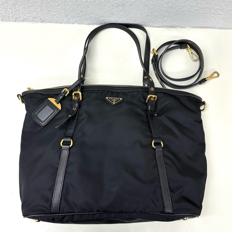 Prada 普拉達 尼龍 黑色餃子包 尺寸:36*28cm-0