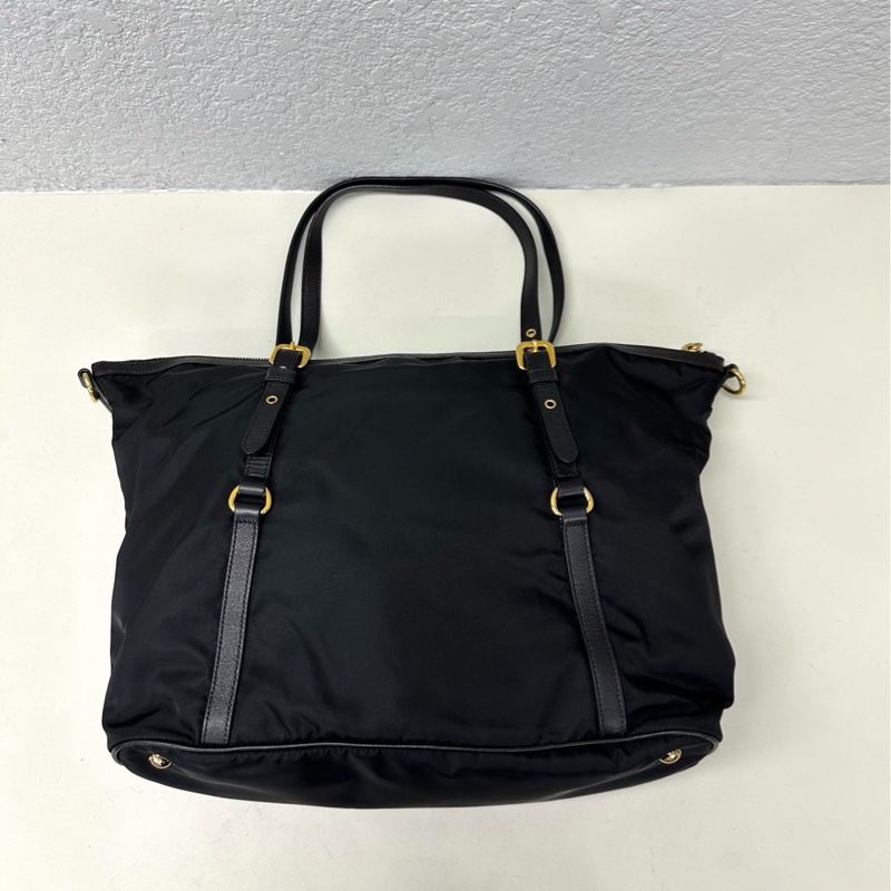 Prada 普拉達 尼龍 黑色餃子包 尺寸:36*28cm-2