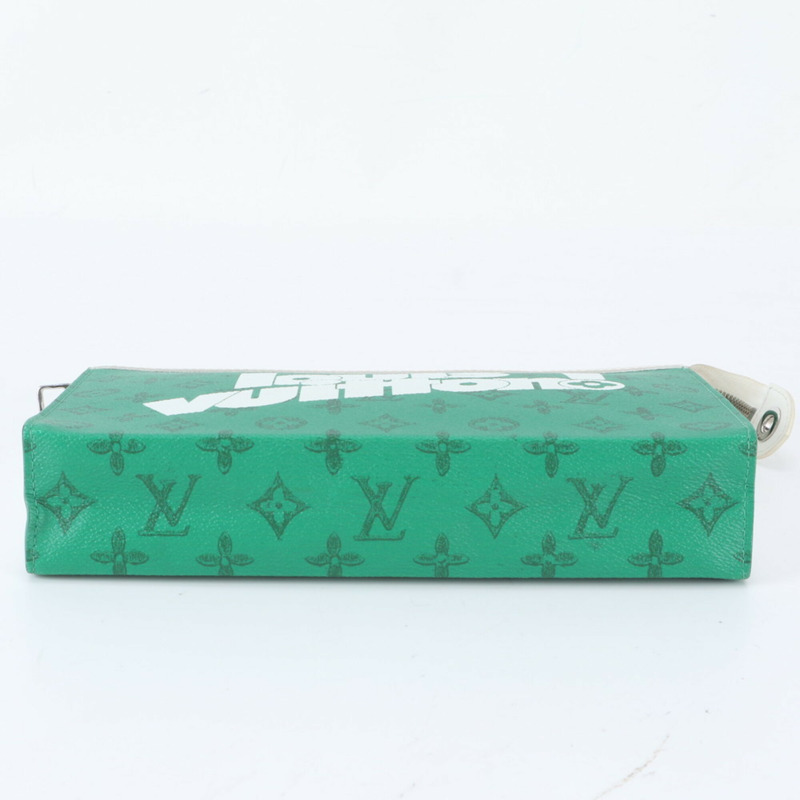 成色極佳的 Louis Vuitton Everyday LV Pochette Voyage MM M80803 男士真皮手拿包,帶 RFID 防盜功能-3
