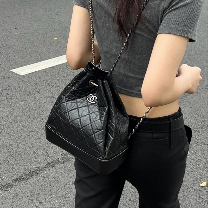 💎Chanel香奈兒｜Gabrielle黑銀漸變流浪雙肩包｜中號｜99新-0