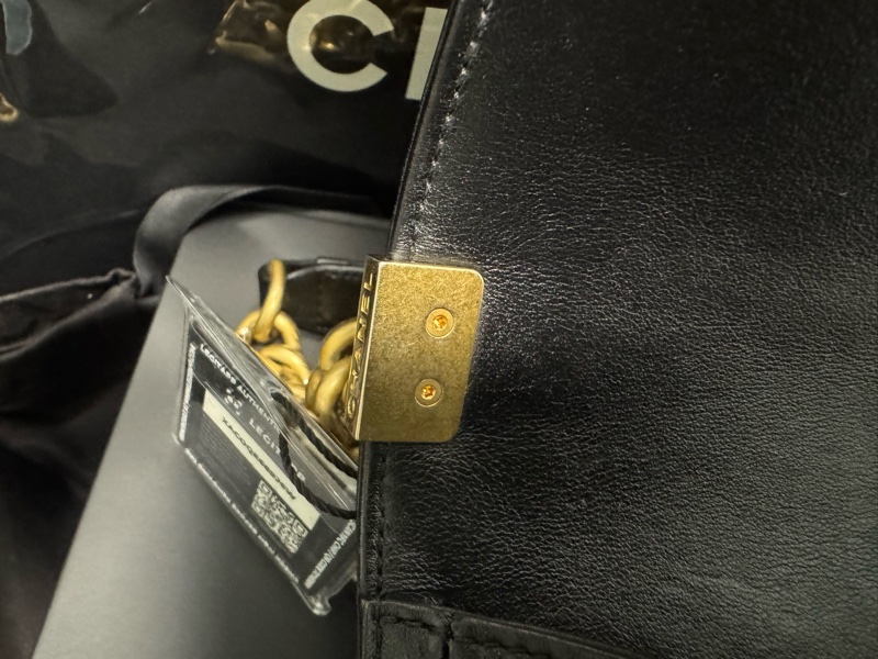 【9成新】CHANEL BOY 20 小型口蓋包-10