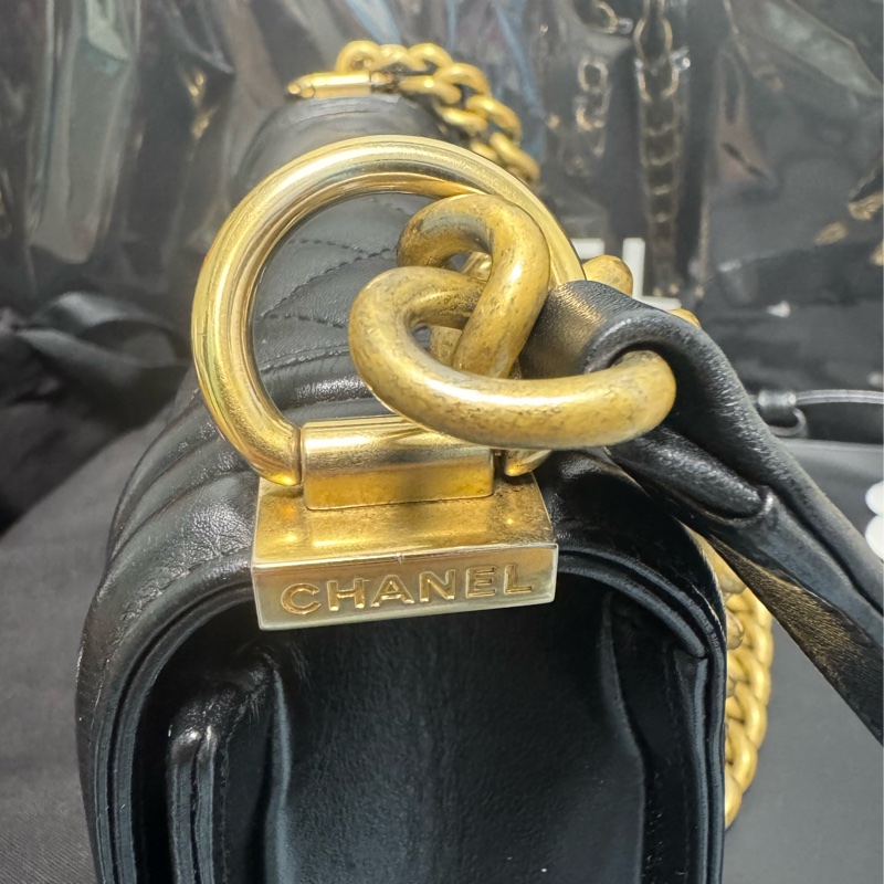 【9成新】CHANEL BOY 20 小型口蓋包-16