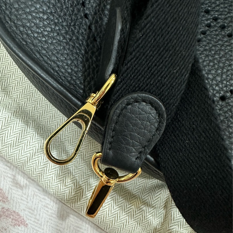 HERMES 愛馬仕mini Evelyne 16cm W刻 斜背包黑金-6