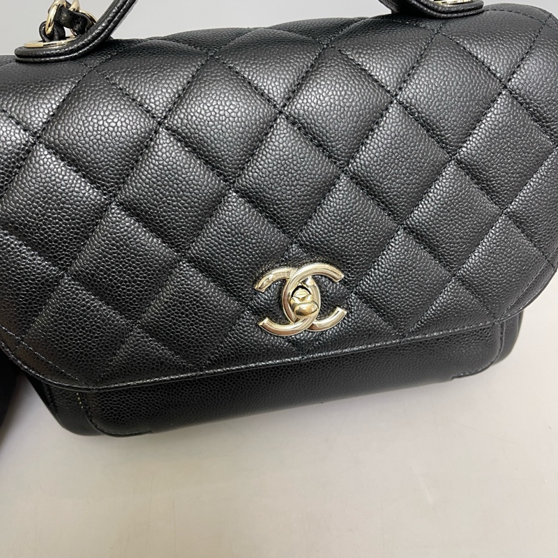 Chanel香奈儿 affinity黑金牛皮荔枝纹邮差包 尺寸22×16×8 附件卡 镭射30-6