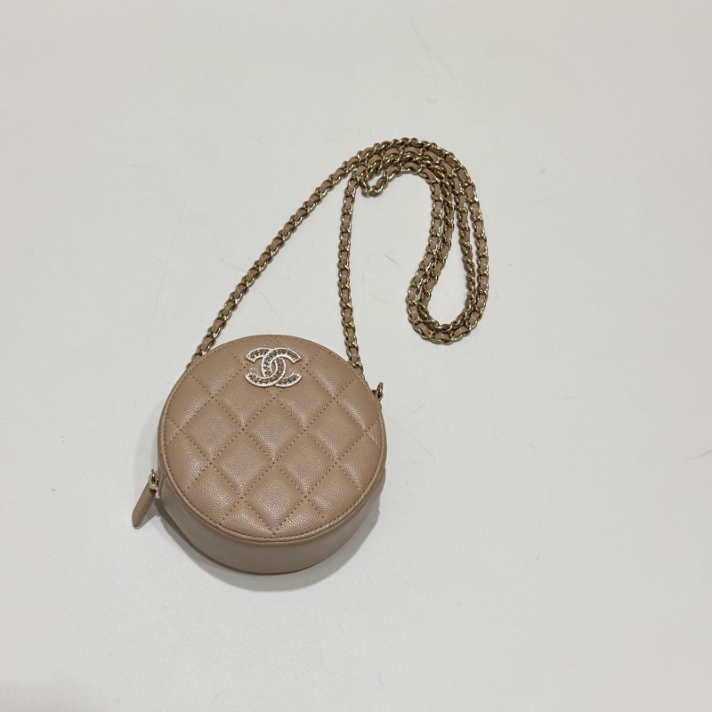 914intheair 『全新全配』Chanel22S季節限量水鑽米色奶茶色荔枝牛皮圓餅包-7